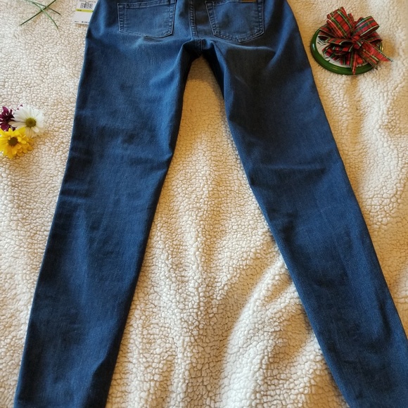 Michael Kors Izzy Skinny Jeans - Picture 3 of 6